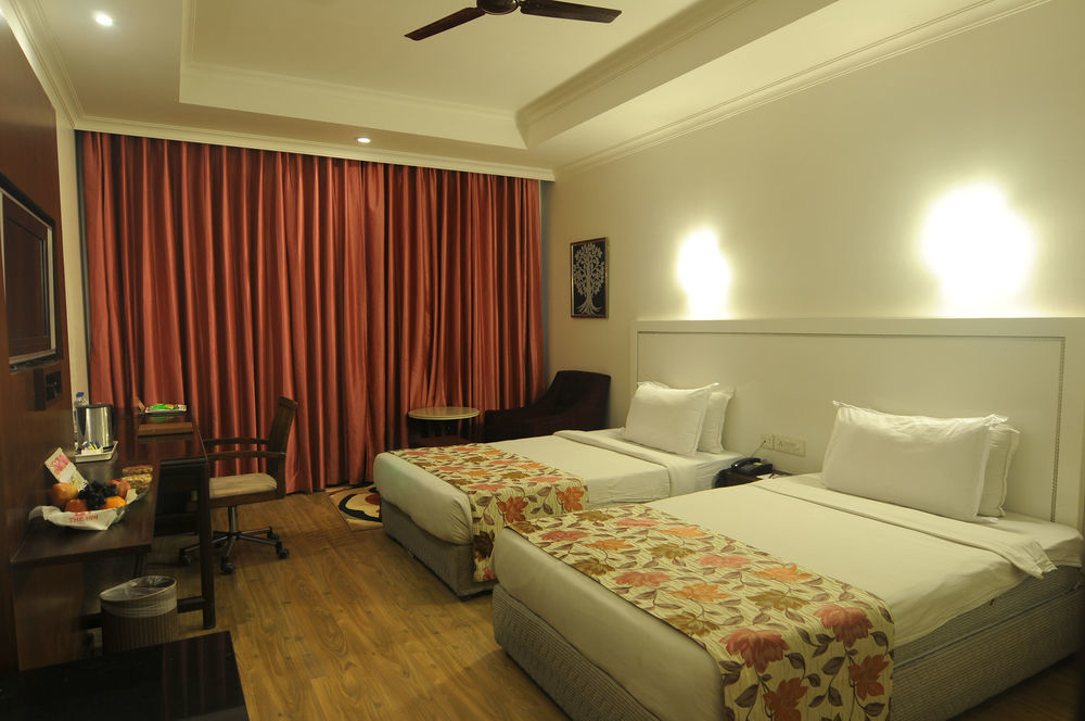 Hotel Hindusthan International, Bhubaneswar Exterior foto